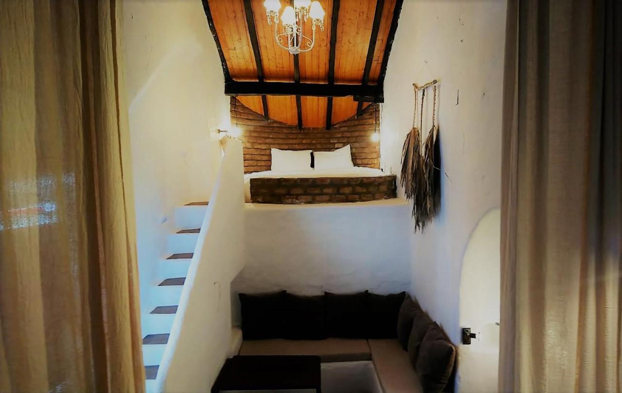 Lodge Monte Do Sobral Alcacovas Exterior photo