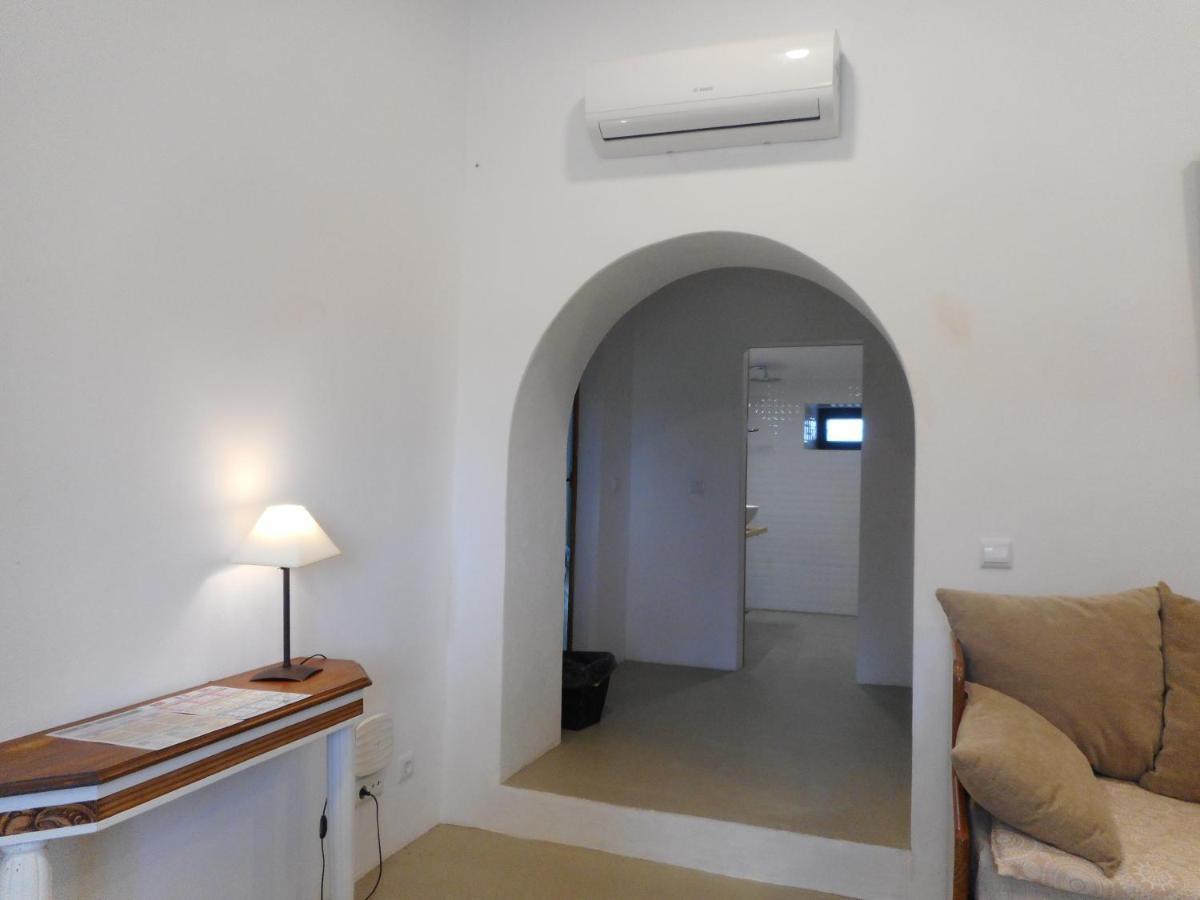 Lodge Monte Do Sobral Alcacovas Exterior photo